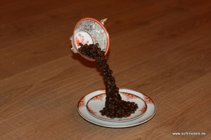 Fliegende Kaffeetasse (10)